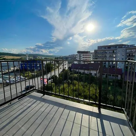 Skyway Apartamento *
